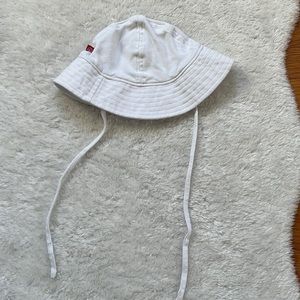 Zutano 18 mo Sun Hat White